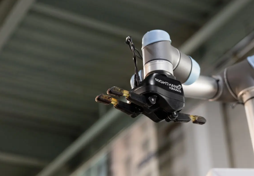 注塑模具首選鴻仁威爾