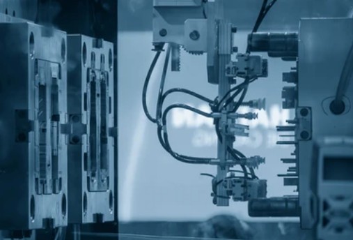 注塑模具首選鴻仁威爾