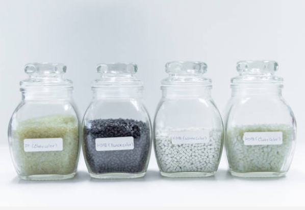 注塑模具首選鴻仁威爾