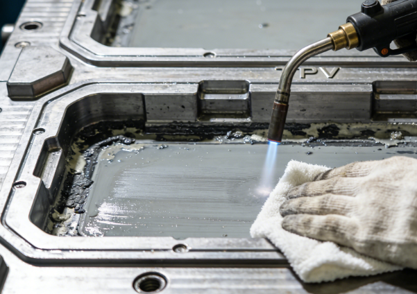 注塑模具首選鴻仁威爾 注塑模具首選鴻仁威爾