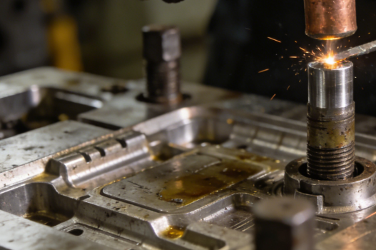 注塑模具首選鴻仁威爾