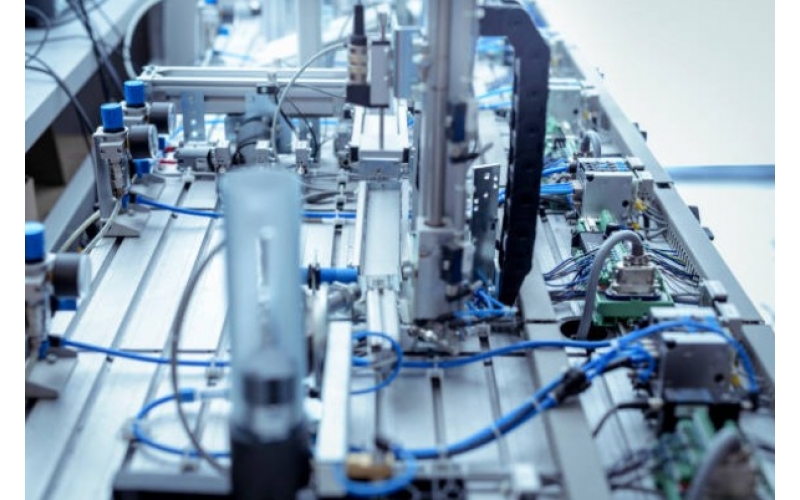 What are the key technologies of precision injection molds